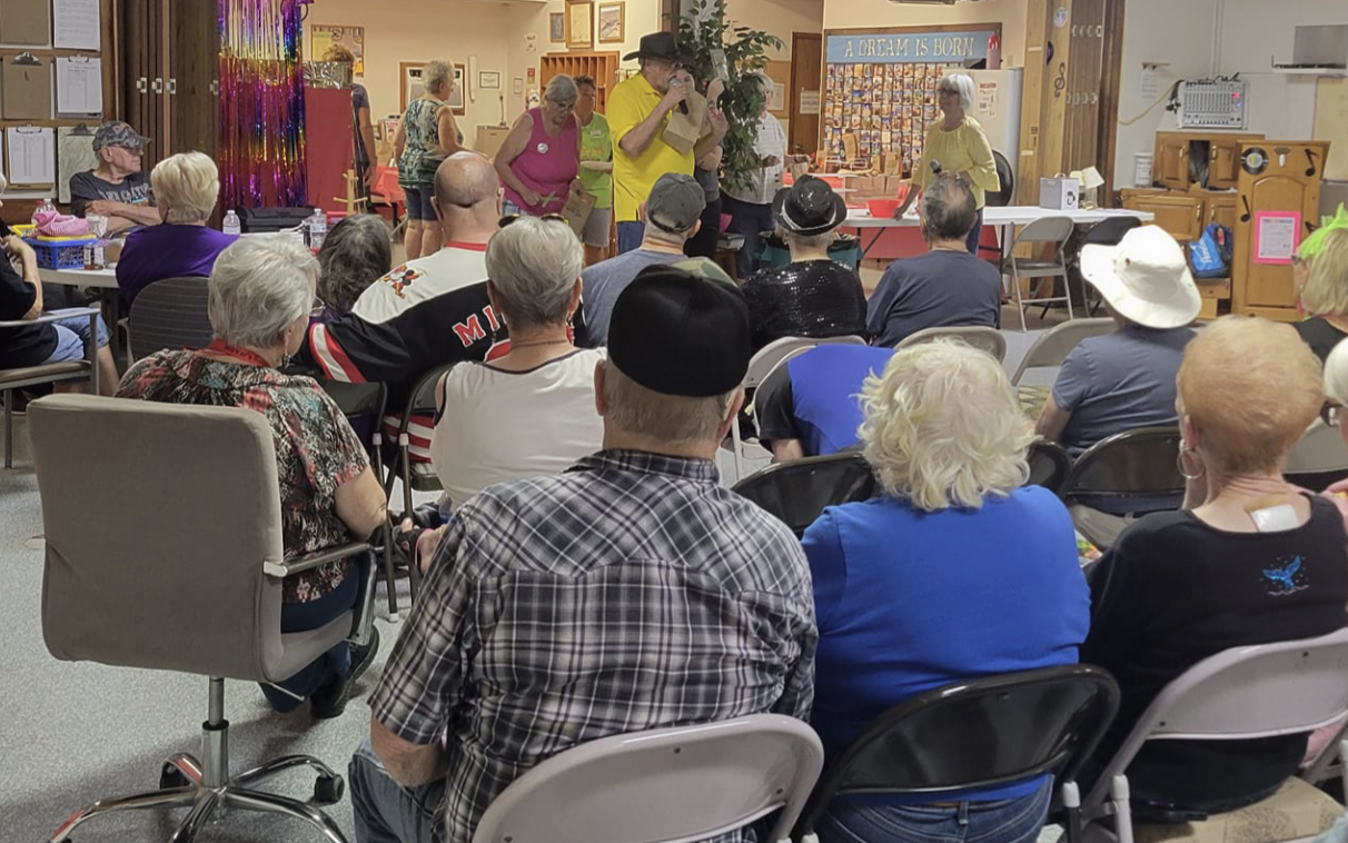 Auction crowd